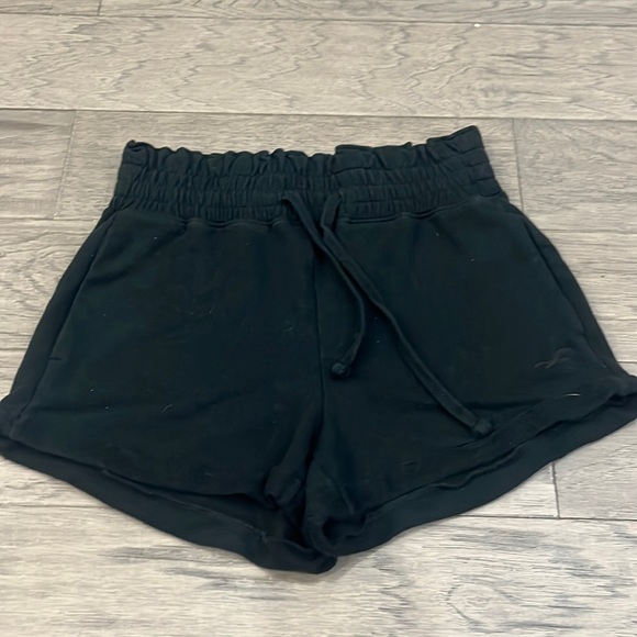 Hollister sweatpant shorts - Picture 1 of 4